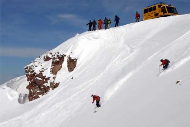 Snow Cat Skiing Monarch Mountain