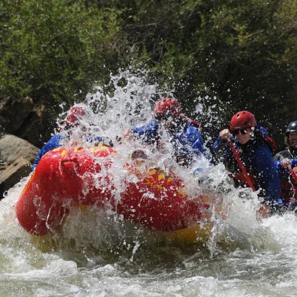 bachelor_bachelorette_10_whitewater_rafting